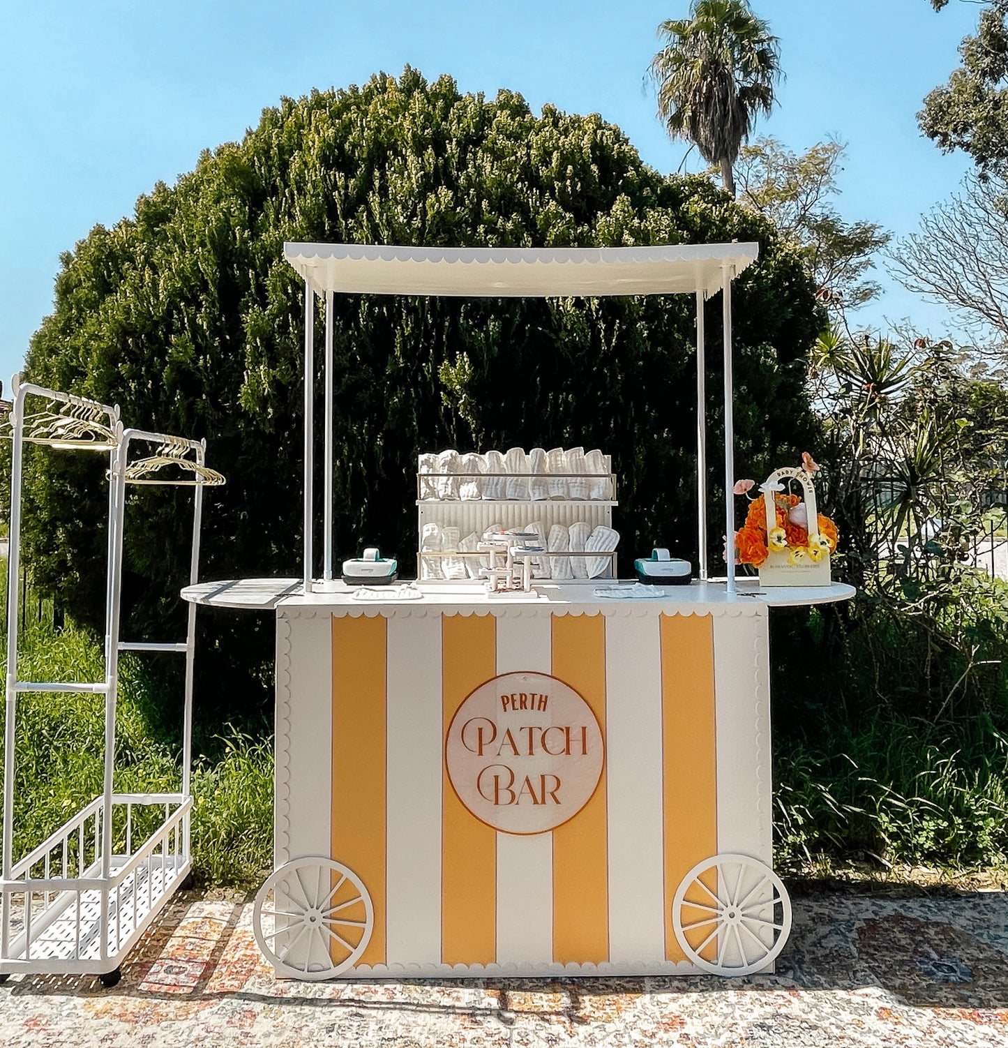 Pop Up Patch Bar With Bibs & Onesies