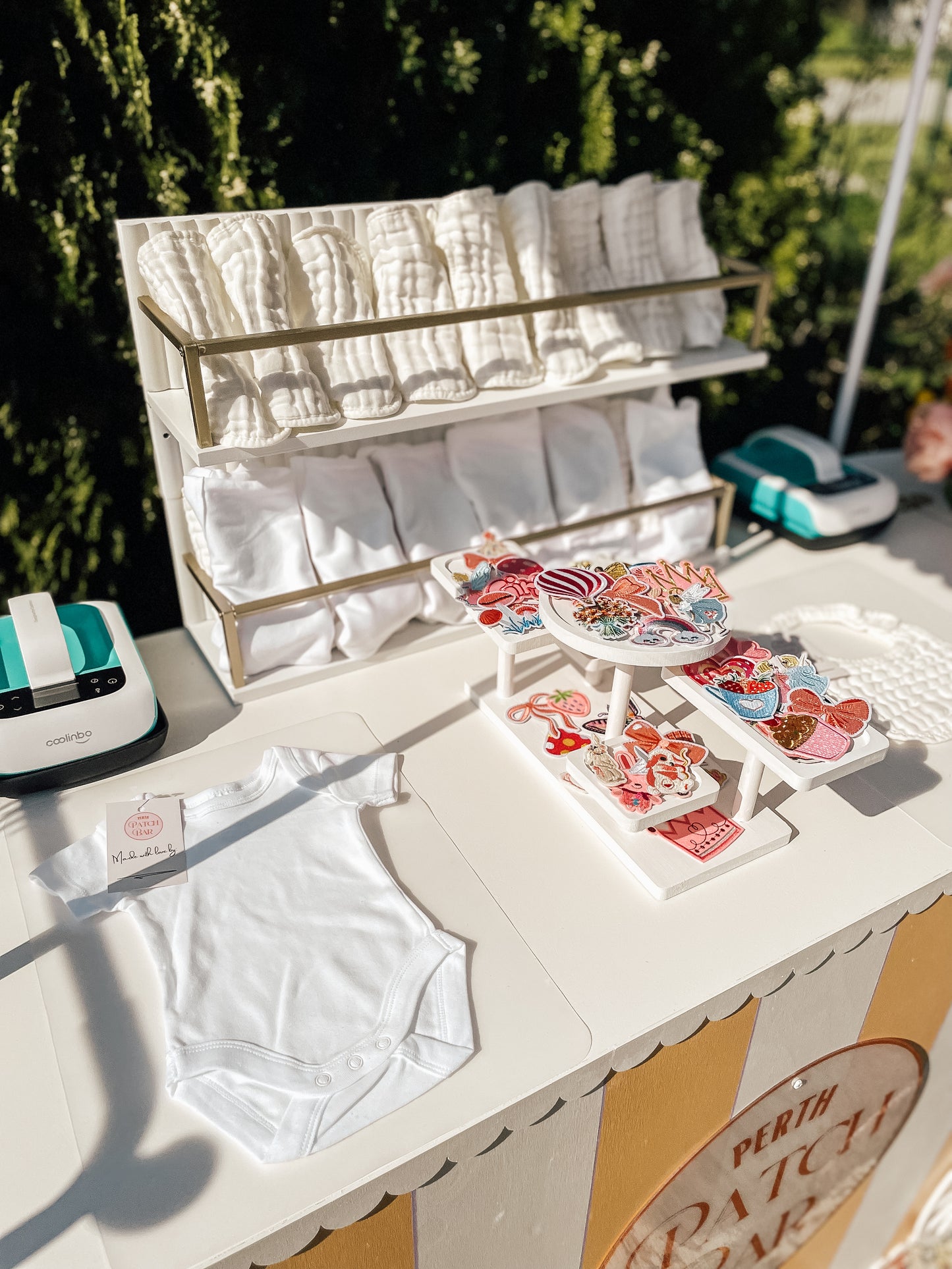 Pop Up Patch Bar With Onesies