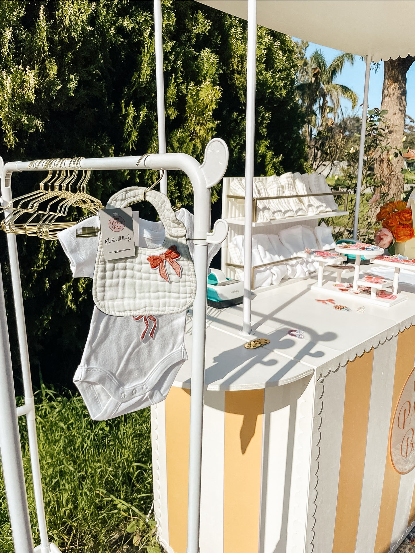 Pop Up Patch Bar With Bibs & Onesies